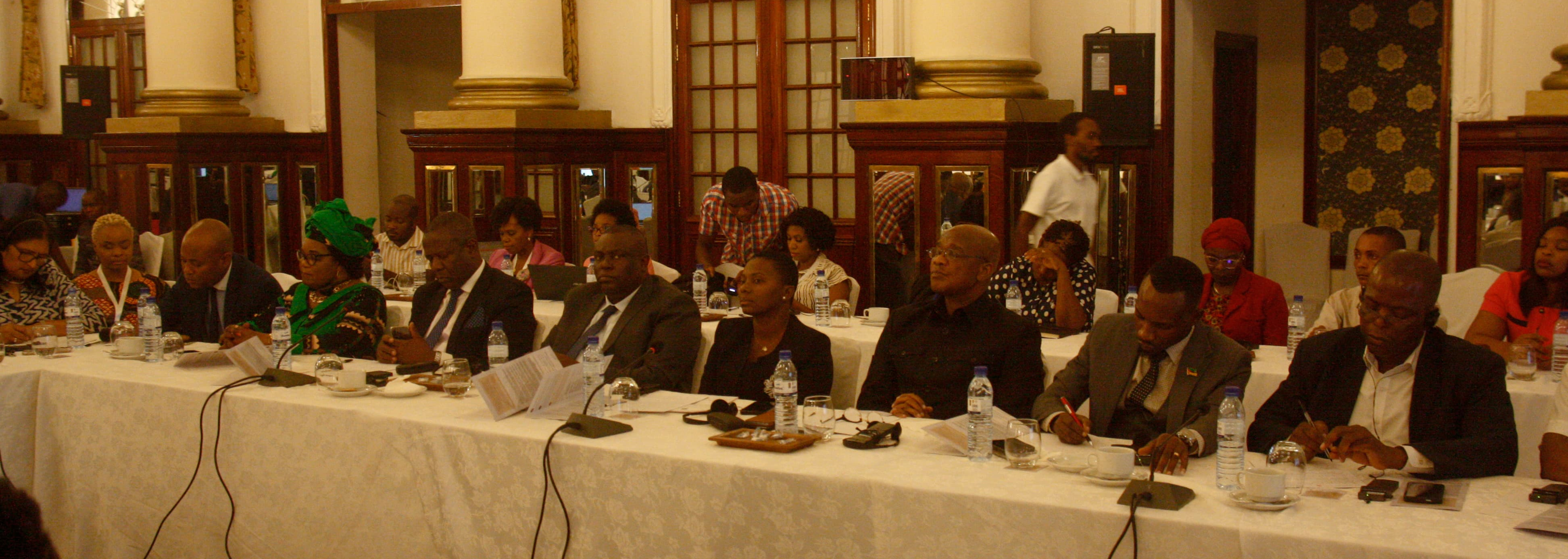 Partidos da oposição em Moçambique clamam por uma democracia inclusiva e tolerante geral